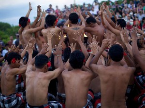 Ragam Pola Lantai dalam Pegelaran Seni Tari
