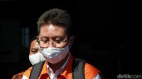 Suheri Tirta baru saja selesai menjalani masa tahanan selama 1 tahun di Rutan Pekanbaru, Riau dalam kasus kebakaran hutan dan lahan di Kabupaten Pelalawan. Suheri diketahui sempat menjadi borunan Kejaksaan Negeri Pelalawan selama 4 tahun sebelum akhirnya ditangkap pada tahun 2019.