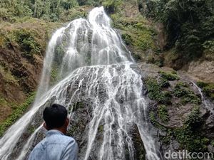 Foto: Air Terjun Proposan yang Eksotis
