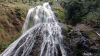 Air Terjun Proposoan di Kabupaten Luwu, Sulawesi Selatan. Berjarak kurang lebih 20 Kilometer dari Kota Kabupaten Bua. (Muhammad Riyas/detikcom)