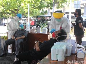 Plt Bupati Sempat Ikut Paripurna, Anggota DPRD Sidoarjo Tes Swab Massal