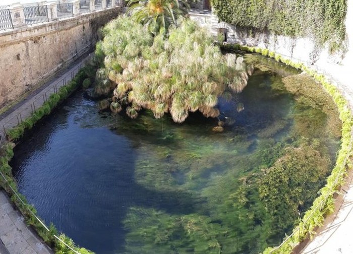 Arethusa Fountain