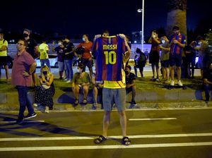 Messi Mau Hengkang, Fans Barcelona Unjuk Rasa di Camp Nou