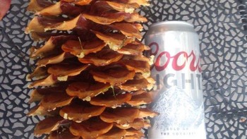 Kerucut pinus ini sangat besar Foto: Brightside