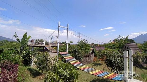 Kampoeng Jarami di Sumedang