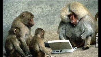 Tapi kadang saking banyaknya software untuk umum, ada orang yang merasa sudah jadi desainer grafis tanpa pengalaman. Foto: istimewa