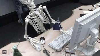 Kadang harus menunggu lama baru dibayar oleh klien. Foto: istimewa