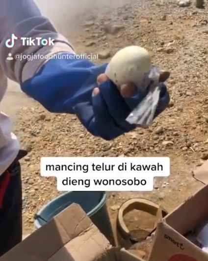 Mancing Telur di Kawah Dieng Wonosobo