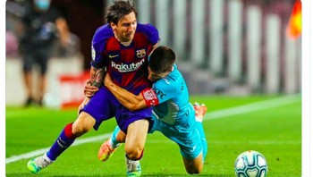 Tapi tolong jangan pergi, Messi. Foto: Twitter
