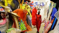 Terkait gelaran karnaval Notting Hill yang akan digelar secara daring, bentuk pelaksanaan dari karnaval online ini, nantinya konten karnaval akan direkam di panggung dan studio selama satu bulan. Kemudian videonya akan dialirkan ke empat saluran online, dan Spotify, mitra resmi acara tersebut, membuat situs mikro khusus dari daftar putar dan podcast yang merinci sejarah Karnaval Notting Hill.