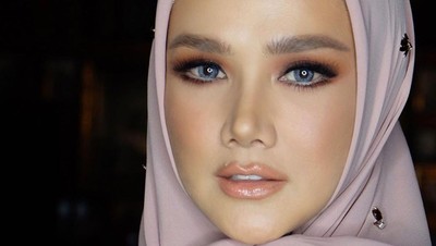 5 Foto Mulan Jameela yang Cantik Tapi Disebut Netizen Punya Aura Mistis