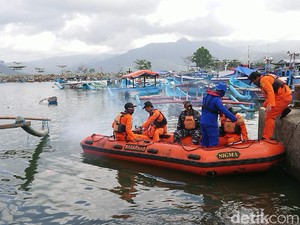 Nelayan Trenggalek Hilang Jatuh dari Kapal di Laut Selatan