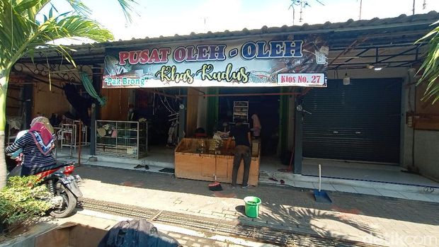 Pedagang di Terminal Bakalan Krapyak Kudus