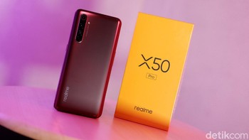 Realme X50 Pro. Foto: Adi Fida Rahman/detikINET