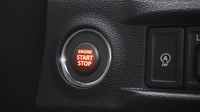 Tombol start/stop untuk menyalakan dan mematikan mesin Toyota Urban Cruiser. Foto: Dok. Toyota