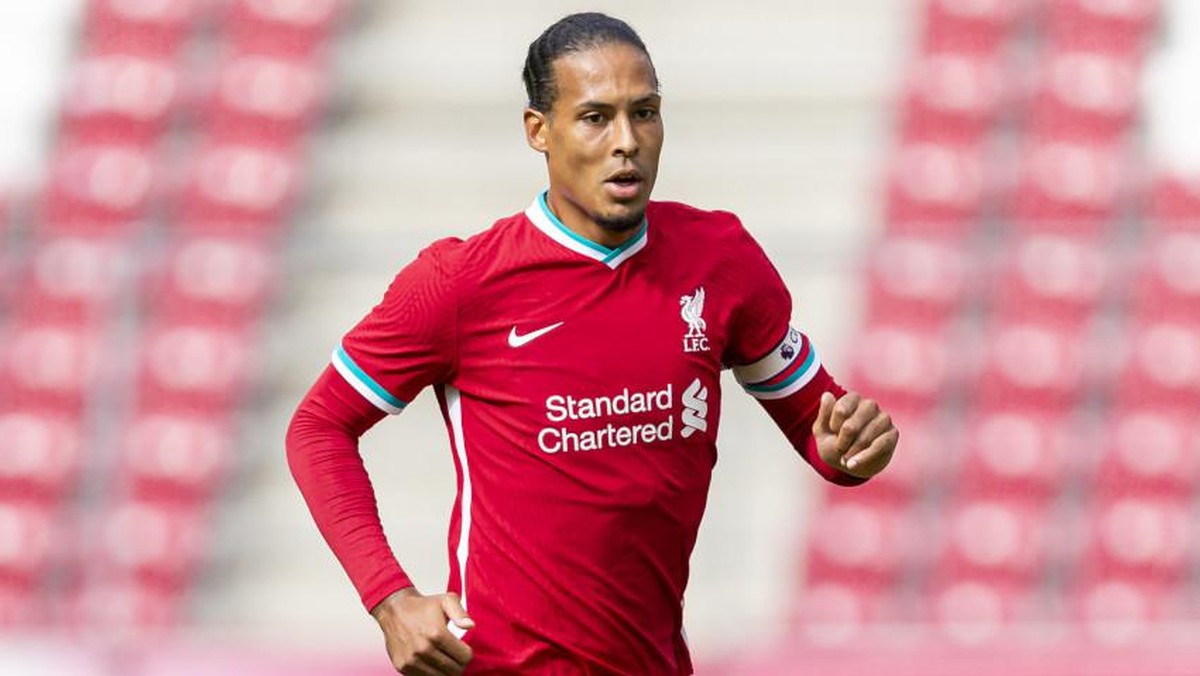 Virgil van Dijk mengalami insiden berdarah saat laga uji coba antara Liverpool vs Red Bull Salzburg. (Foto: dok. Liverpool FC)
