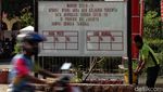 Waspada COVID-19, Tugu Peti Mati Mejeng di Pademangan Barat