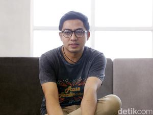 Tanpa Batas Waktu Lirik dan Chord, Lagu dari Ade Govinda feat Fadly