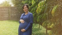 Setelah menikah dengan Jonnas Rivano, Asmirandah memutuskan pindah agama. Foto: Instagram @asmirandah89