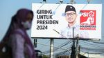 Baliho Besar Giring untuk Presiden 2024 Mejeng di Kalimalang