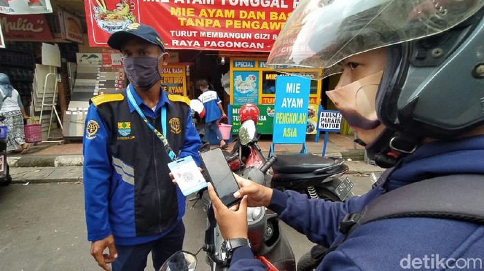 Bayar parkir di Cirebon kini bisa non tunai