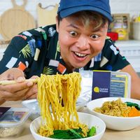 Food Vlogger Ini Bagikan Momen Di Balik Layar Saat Endorse Makanan