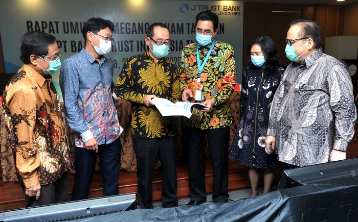 Di Tengah Pandemi, J Trust Bank Tetap Tumbuh Meski di tengah pandemi COVID-19, J Trust Bank tetap optimis tumbuh dan berkembang. Terbukti, outstanding/baki debet kredit perusahaan per Juni 2020 mengalami pertumbuhan sebesar 15,17%.