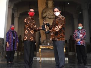 Istana Serahkan Keris Bugis ke Museum Nasional Indonesia