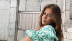 Potret Nicole Poturalski, Pacar Muda Brad Pitt yang Bikin Netizen Salah Fokus