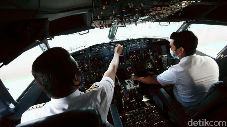 Pilot Garuda Indonesia Pilot maskapai Garuda Indonesia.