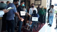 Pembunuhan terhadap dua anak Suranto juga diperagakan oleh pelaku. 