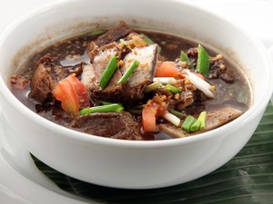 8 Kuliner Legendaris Makassar yang Wajib Dicoba