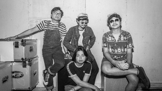 The Panturas, .Feast, Soundstream