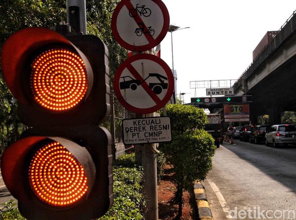 Wacana Sepeda Masuk Tol Jadi Kontroversi, Apa Bahaya dan Risikonya?
