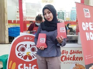 Kisah Single Parent Kena PHK Corona, Kini Bisnis Jajanan Omset Rp 14 Juta