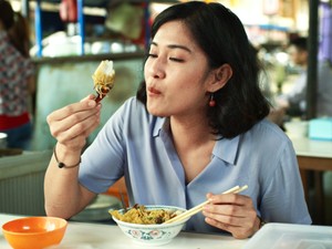Rekomendasi Film-Series yang Bikin Ngiler, Siapin Camilan yang Banyak!