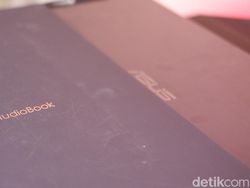 Penampakan Notebook Asus Harga Rp 88 Juta