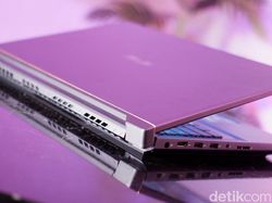 Penampakan Notebook Asus Harga Rp 88 Juta