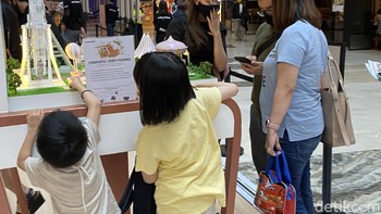 Pengunjung bisa menjajal kemampuan video.  Foto: Adi Fida Rahman/detikINET