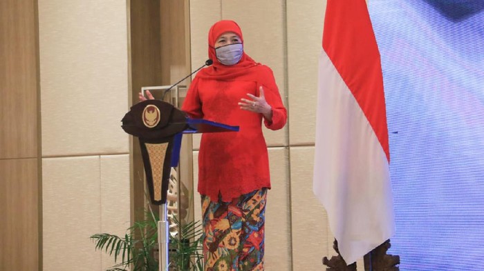 Gubernur Khofifah