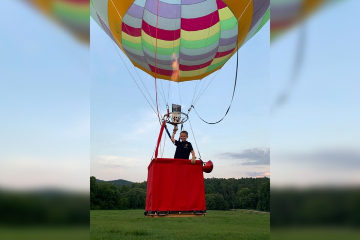 Ini Pilot Balon Udara Termuda, Usianya Masih 8 Tahun
