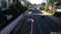 Lokasi pekerjaan tes pit tepatnya berada di depan Kementerian ESDM. Karena ada pengerjaan itu, jalur lambat di Jalan Medan Merdeka Selatan akan ditutup.