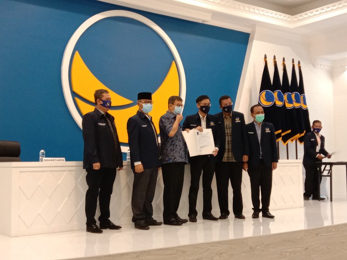 NasDem serahkan rekomendasi dukungan ke 20 bakal calon di Pilkada se-Sumut (Ahmad Arfah-detikcom)