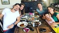 Pria kelahiran 13 Januari 1977 tersebut siap menjadi seorang ayah. Banyak yang memberi selamat atas kelahiran anak pertamanya tersebut, mulai dari teman hingga penggemarnya. Foto: Instagram @orlandobloom