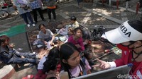 Sekolah non formal untuk anak jalanan itu diinisiasi oleh Rose Else, warga asli Cimahi.