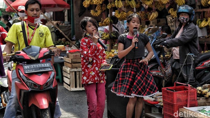 Potret Zona Merah Corona di Pademangan Barat Jakut Kawasan Jakarta Utara menjadi wilayah dengan jumlah kelurahan kasus terbanyak. Salah satunya adalah kawasan Pademangan Barat.