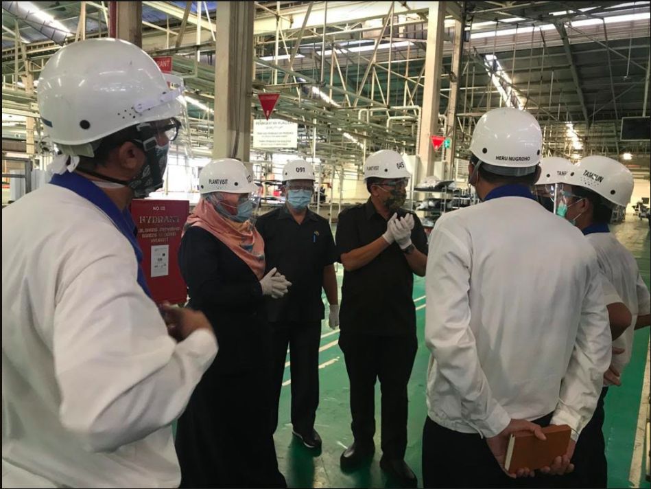 Situasi pabrik Suzuki Tambun I saat pemeriksaan COVID-19.