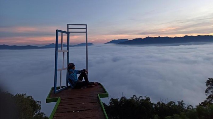Objek wisata di Lampung Barat.