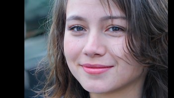 Ada perkembangan baru yang berbahaya, deepfakes. Teknologi ini memungkinkan siapapun dengan komputer dan internet membuat foto dan video realistis dari orang yang berkata atau melakukan sesuatu tapi sebenarnya tak pernah mereka lakukan, tulis Forbes. Foto: Thispersondoesnotexist