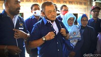 Aksi tersebut didasari pada turunnya rekomendasi DPP NasDem untuk Etik Suryani-Agus Santosa (EA) di Pilkada Sukoharjo.